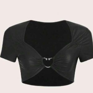 Black Cropped Top with A Heart Ring